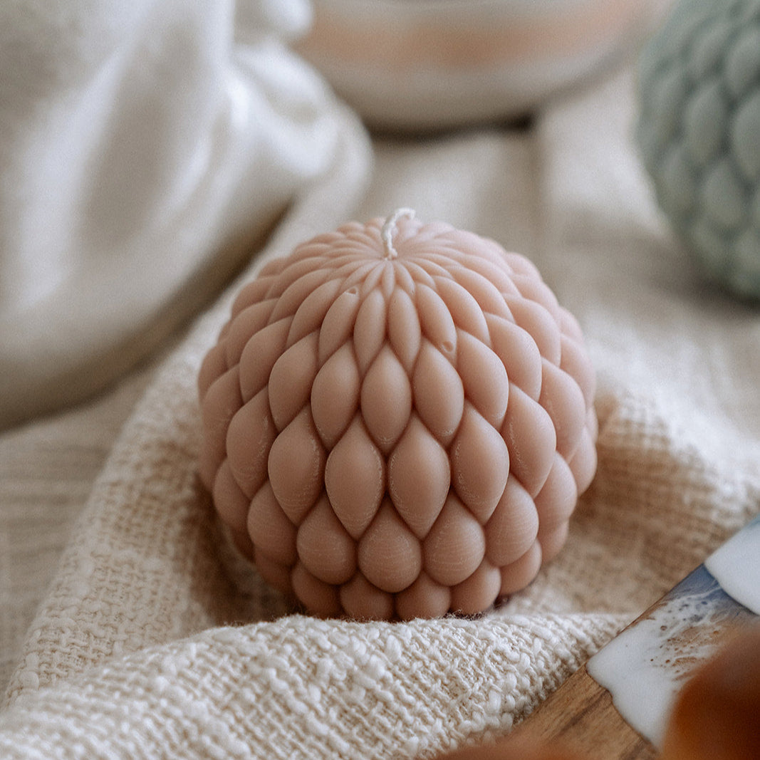 Knotenkunst Kerze Oval in Pastell