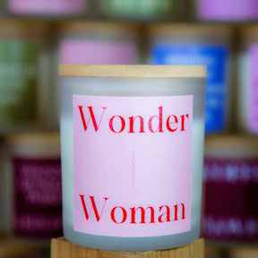 Wonder Woman - Duftkerze mit Spruch