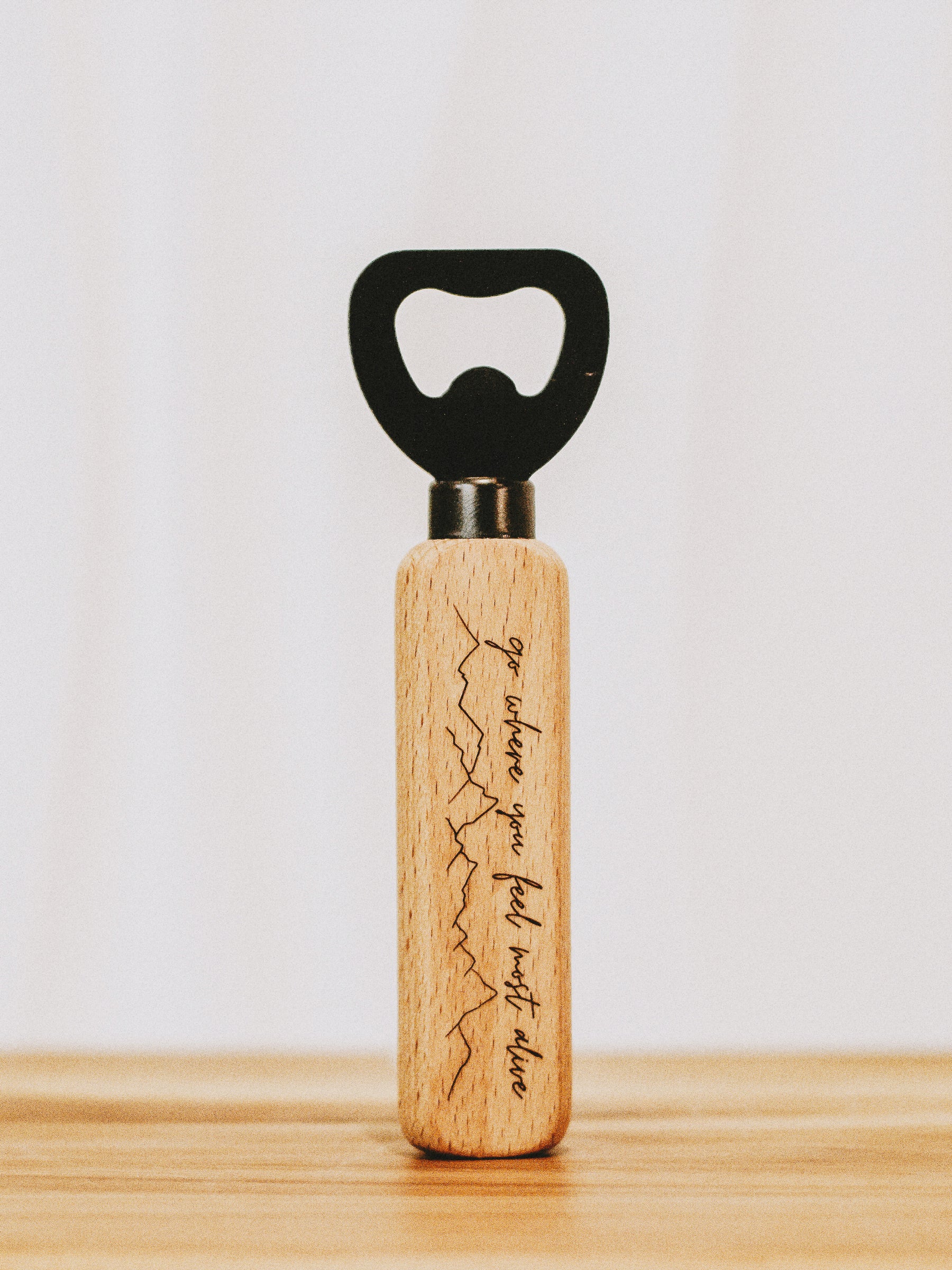 Flaschenöffner aus Holz